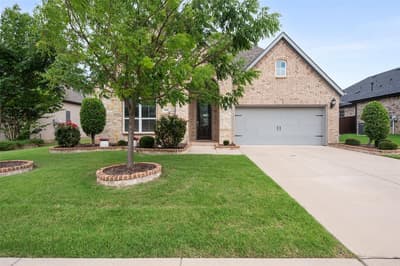 1921 Middleton Drive, Mansfield TX 76063