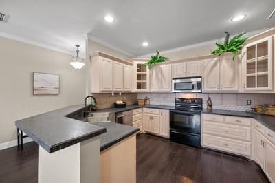 603 W 6th Avenue # 203, Corsicana TX 75110 - Photo 3
