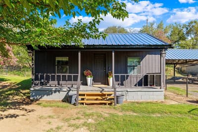 1550 S Stewart Street, Azle TX 76020