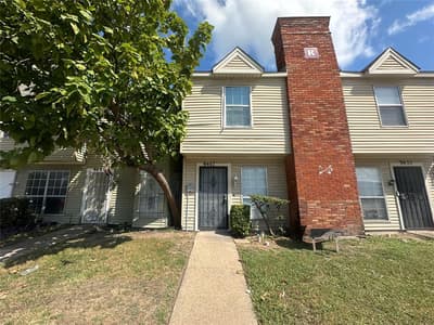 9447 Olde Towne Row, Dallas TX 75227
