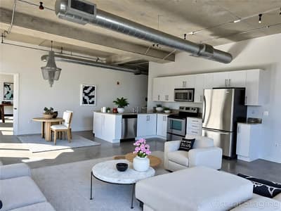 1001 Belleview Street # 201, Dallas TX 75215