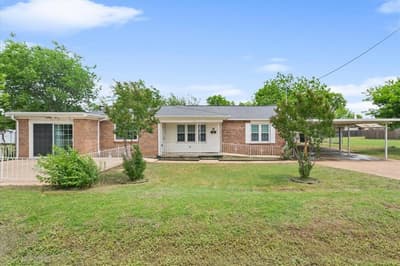 310 Garfield Street, McGregor TX 76657