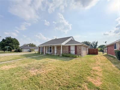 1602 Autumn Breeze Lane, Lewisville TX 75077 - Photo 4