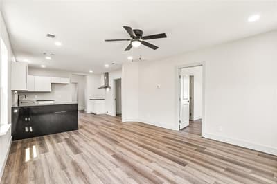 1127 W Morgan Street, Denison TX 75020 - Photo 2