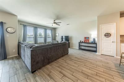 1628 Hinckley Avenue, Providence Village TX 76227 - Photo 3