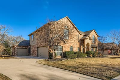 2207 Creekedge Court, Corinth TX 76210 - Photo 2