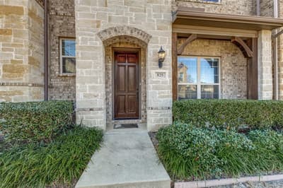 828 Rohan Drive, Richardson TX 75081 - Photo 2