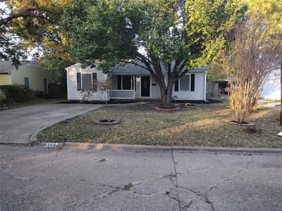 208 Almond Street, Waxahachie TX 75165