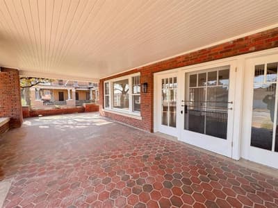 211 NW 4th Avenue, Mineral Wells TX 76067 - Photo 2