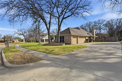 1312 Crows Nest Court, Azle TX 76020 - Photo 3