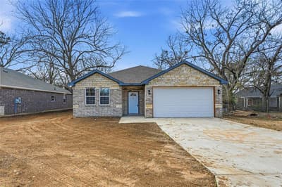 306 Lewis Street, Cleburne TX 76031