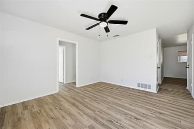 105 N Wood Avenue, Denison TX 75020 - Photo 5