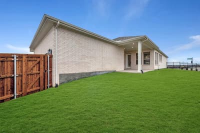 9200 Persimmon Lane, Mesquite TX 75126 - Photo 3