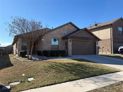 1213 Walnut Cliff Court, Fort Worth TX 76179 - Photo 2