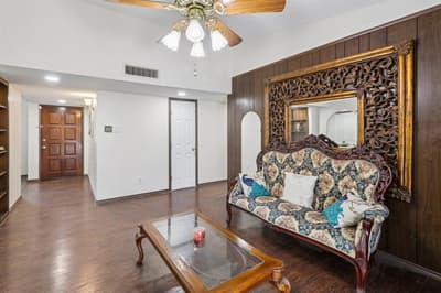 326 E Ferndale Lane, Grand Prairie TX 75052 - Photo 5