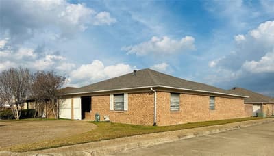 1408 Elmwood Street, Sulphur Springs TX 75482 - Photo 2