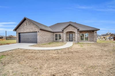 203 W Denton Street, Palmer TX 75152