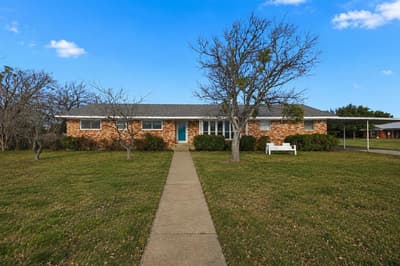 107 N 7th Street, Krum TX 76249