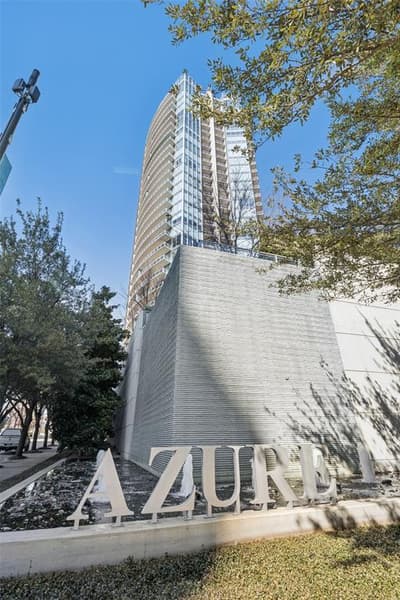 2900 Mckinnon Street # 303, Dallas TX 75201