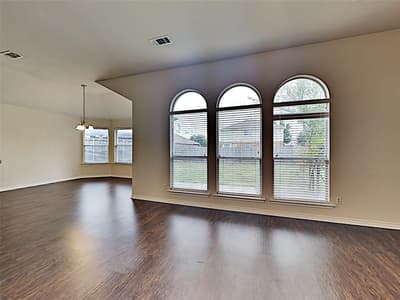 4408 Fox Meadows Lane, Mansfield TX 76063 - Photo 4