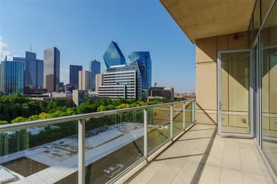 2025 Woodall Rodgers Freeway # 51, Dallas TX 75201