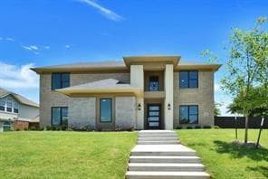 404 Mckinley Street, DeSoto TX 75115