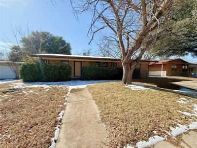 7725 Davenport Avenue, Fort Worth TX 76116 - Photo 2