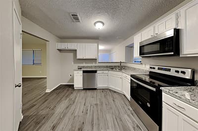 752 Arbor Downs Drive, Plano TX 75023 - Photo 5