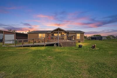 716 Lathem Boulevard, Venus TX 76084
