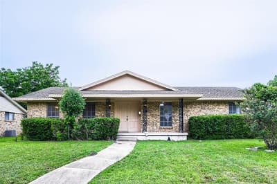 829 Poinsettia Drive, Lancaster TX 75146