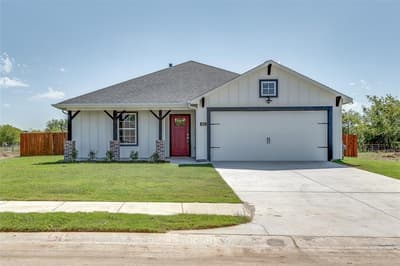 605 Finlee Way, Tioga TX 76271