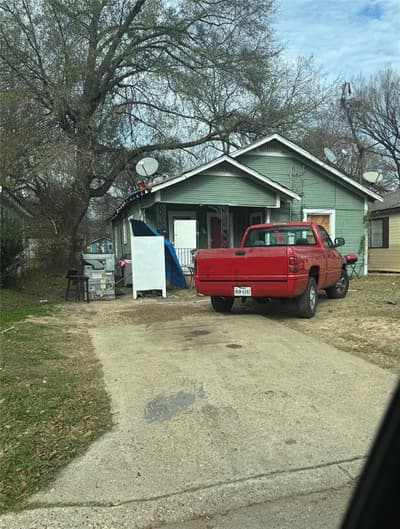 420 Champ Clark Street, Shreveport LA 71108