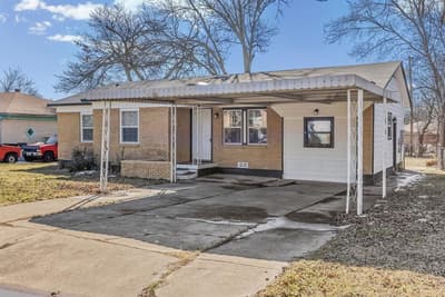 2117 Frazier Street, Greenville TX 75401 - Photo 2
