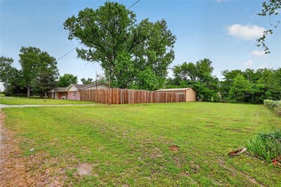 702 El Camino Real, Chico TX 76431 - Photo 2