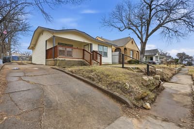 936 E Ramsey Avenue, Fort Worth TX 76104