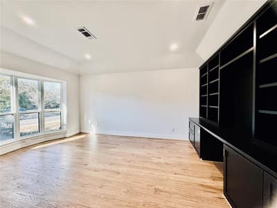 15926 Windy Meadow Drive, Dallas TX 75248 - Photo 5