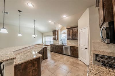 12956 Deep River Drive, Frisco TX 75035 - Photo 5