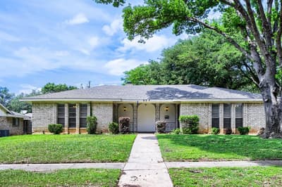 937 Birchwood Drive, Lancaster TX 75146