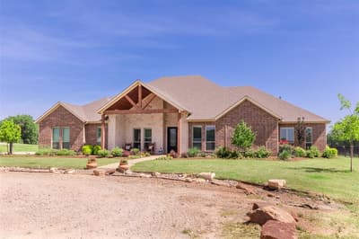 1466 County Road 1270, Alvord TX 76225 - Photo 2