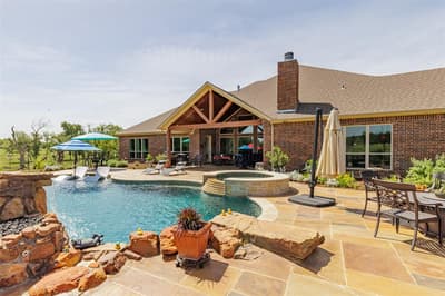 1466 County Road 1270, Alvord TX 76225