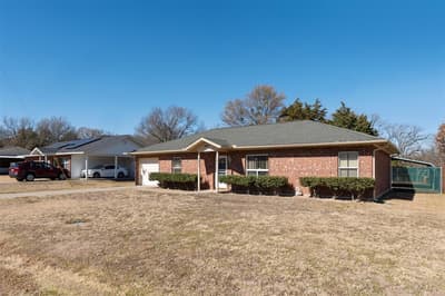 924 Guam Street, Tool TX 75143 - Photo 2