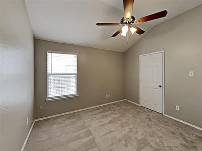 617 Oak Hollow Trail, Saginaw TX 76179 - Photo 4