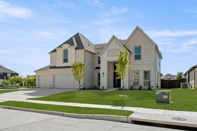 2549 Baypoint Drive, Grand Prairie TX 75054
