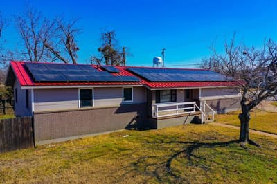 202 N 10th Street, Jacksboro TX 76458