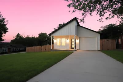 5824 Plum Dale Road, Dallas TX 75241 - Photo 2