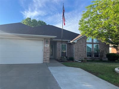 221 Rose Avenue, Cleburne TX 76033