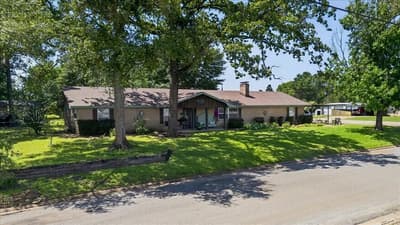 201 Colonial Circle, Athens TX 75751 - Photo 2