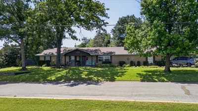 201 Colonial Circle, Athens TX 75751 - Photo 3