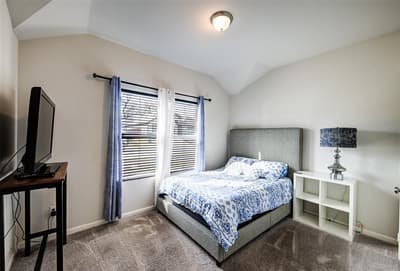 905 Avagail Avenue, Springtown TX 76082 - Photo 5