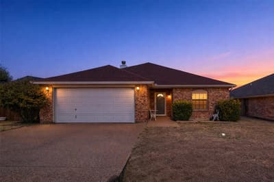 717 Rambling Court, Granbury TX 76049
